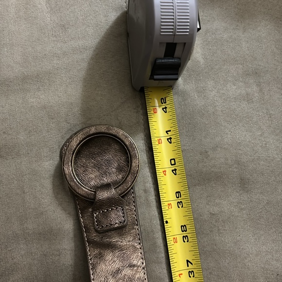 Women’s Chicos bronze metallic belt size M/L 41” long - Picture 7 of 10